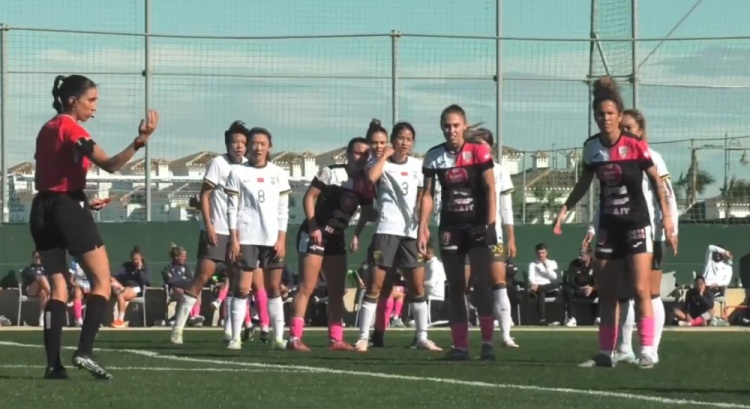  唐佳麗梅開二度、邵子欽破門，中國(guó)女足3-2擊敗Alhama俱樂部女足
