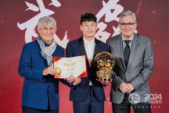  恭喜“核武7”！武磊第五次加冕中國金球獎