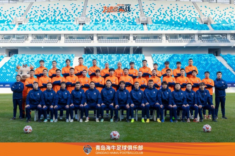  青島海牛一線隊(duì)名單：老將鄭龍、薩里奇坐鎮(zhèn)，金洋洋等新援在列
