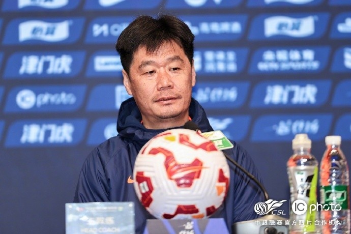  李霄鵬：希望明天比賽能打出一些新的東西，取得一個(gè)好的結(jié)果