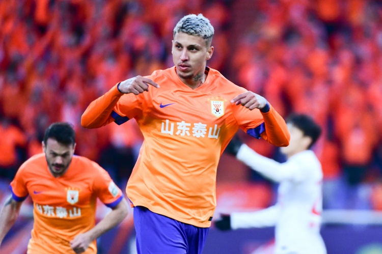  克雷桑：今天我們有理由慶祝，五外援對提升勝率會有非常大的幫助