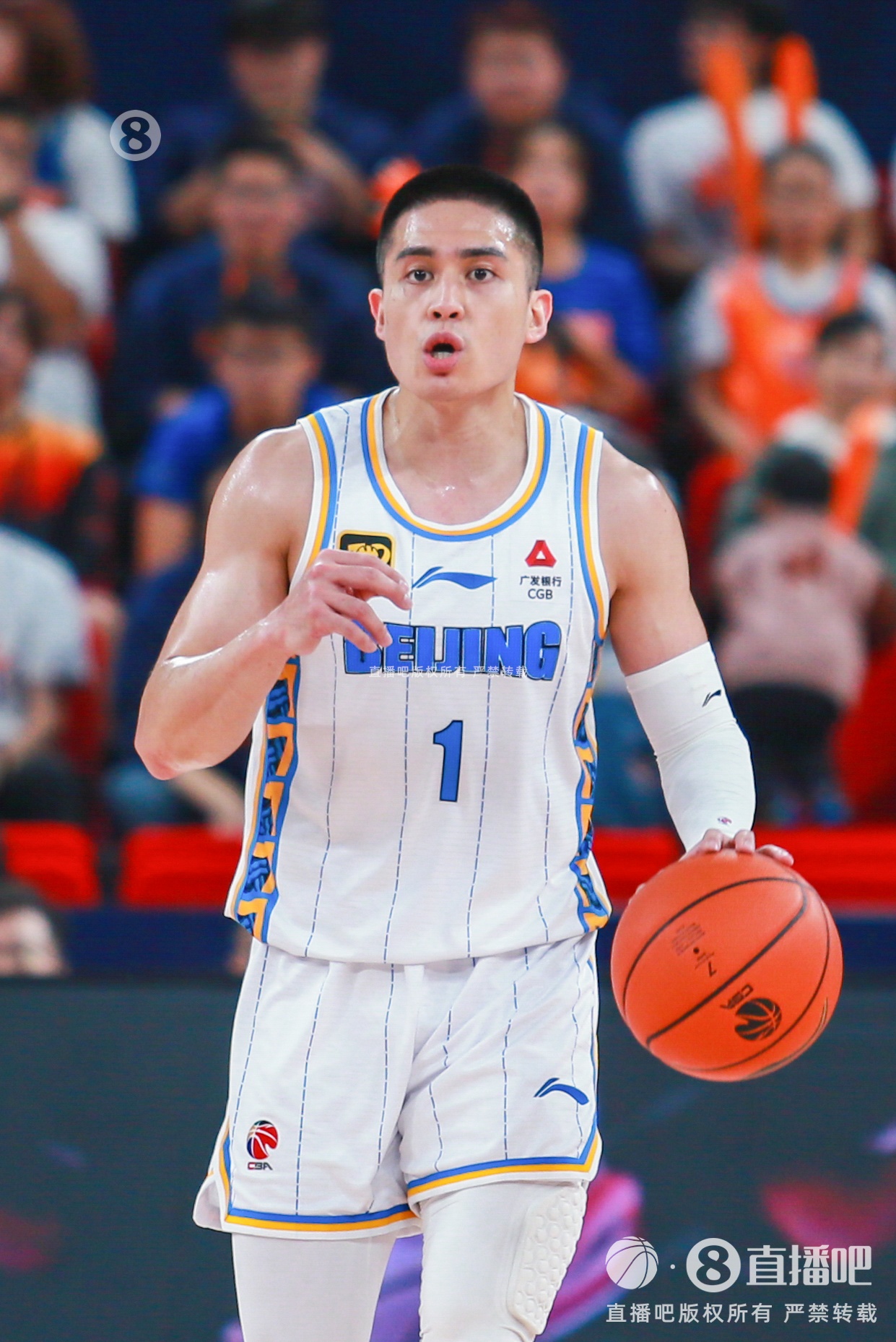  拼盡全力！陳盈駿14中8空砍全隊(duì)最高26分外加5板6助 三分8中4