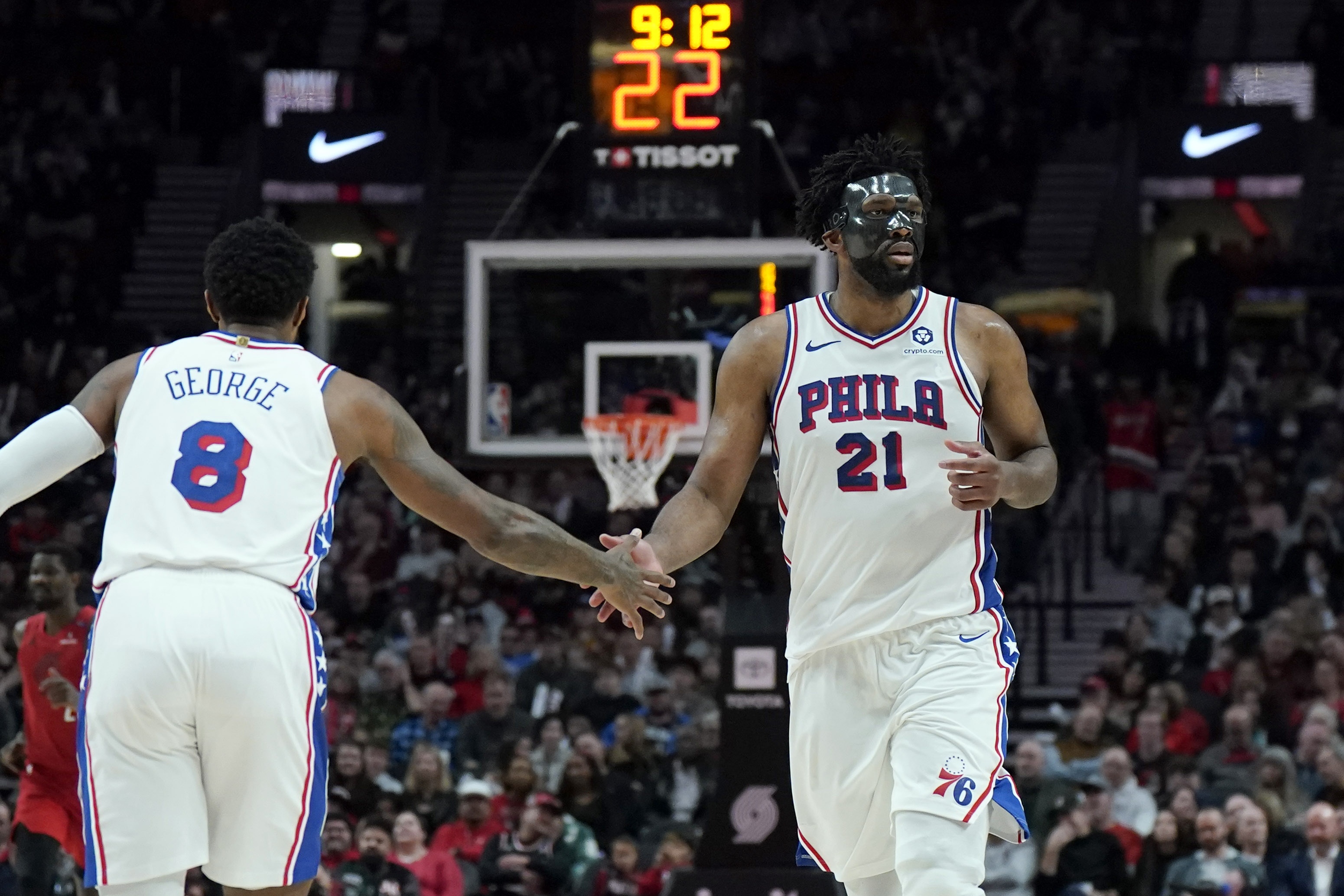  盤點NBA最難以擺脫的合同：比爾兩年1.108億居首 76人雙星上榜