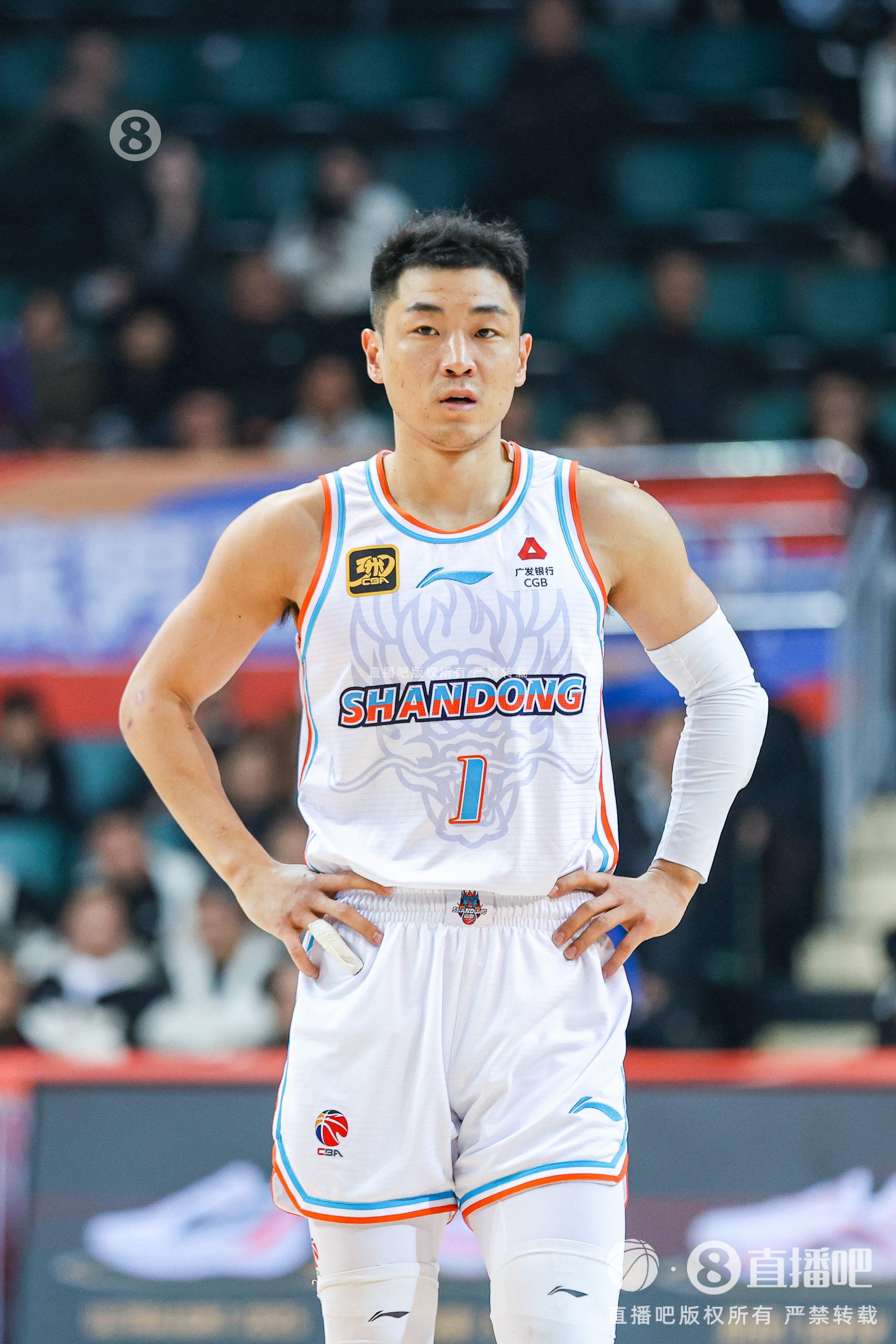  記者：高詩(shī)巖連續(xù)幾晚低燒和腸胃的問(wèn)題 選擇了休戰(zhàn)