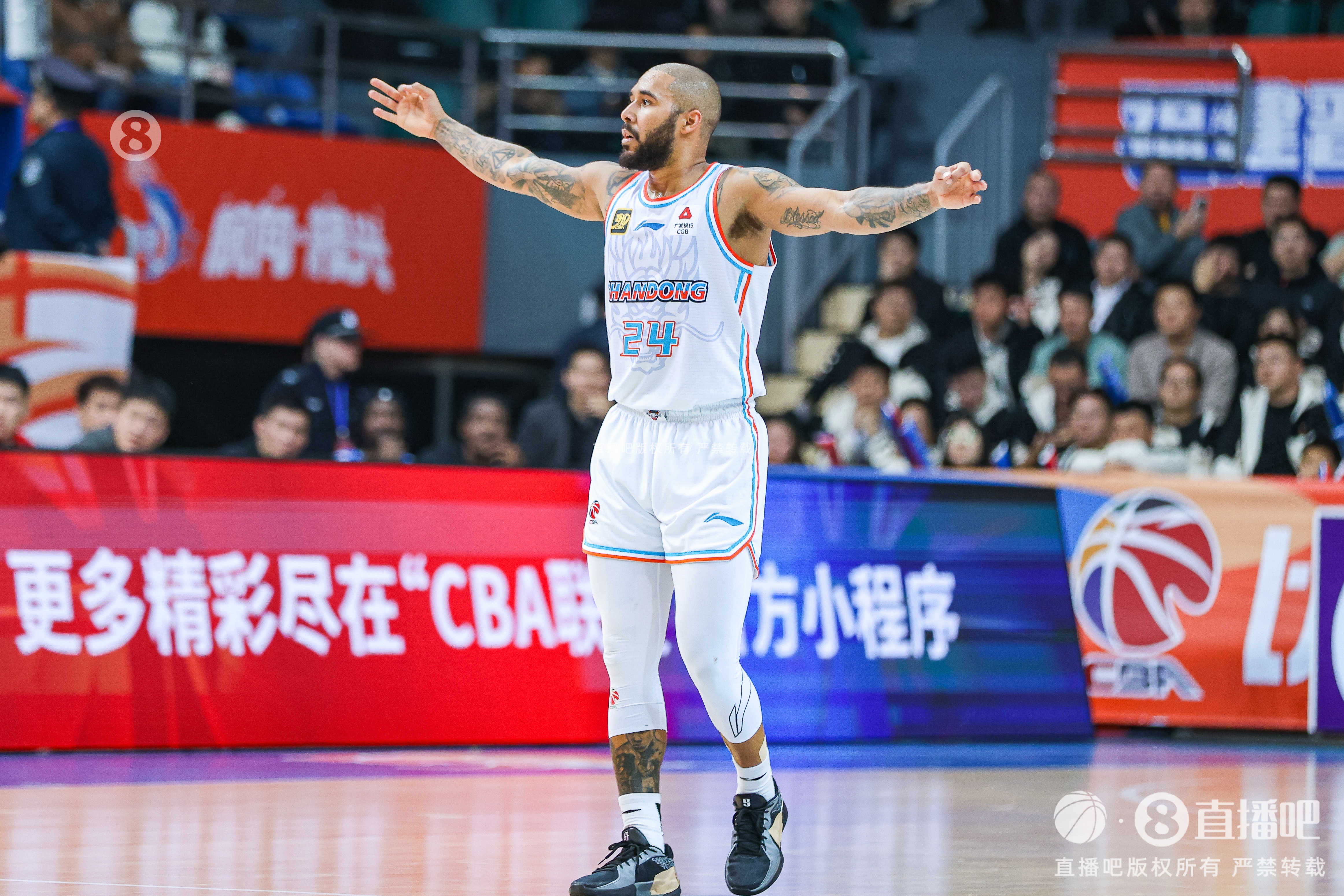  奈何隊友短路！摩爾19中12空砍31分 末節(jié)狂砍22分